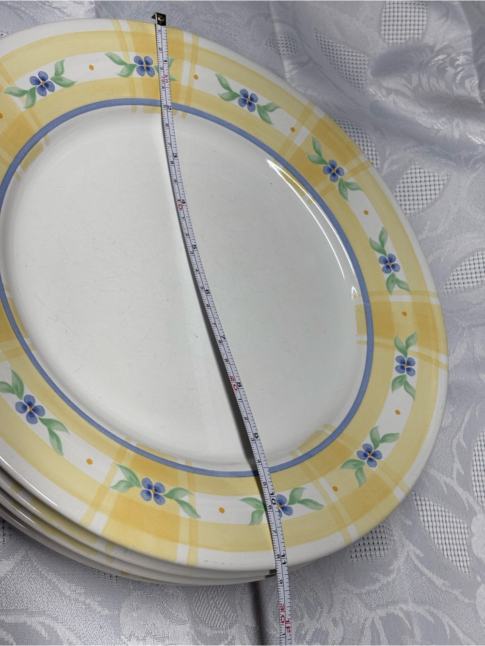 Pfaltzgraff Yellow Summer Breeze Dinner Plates with Blue Flower set of 4 - Picture 3 of 7